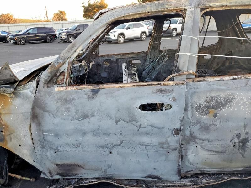 2003 Toyota Sequoia SR5