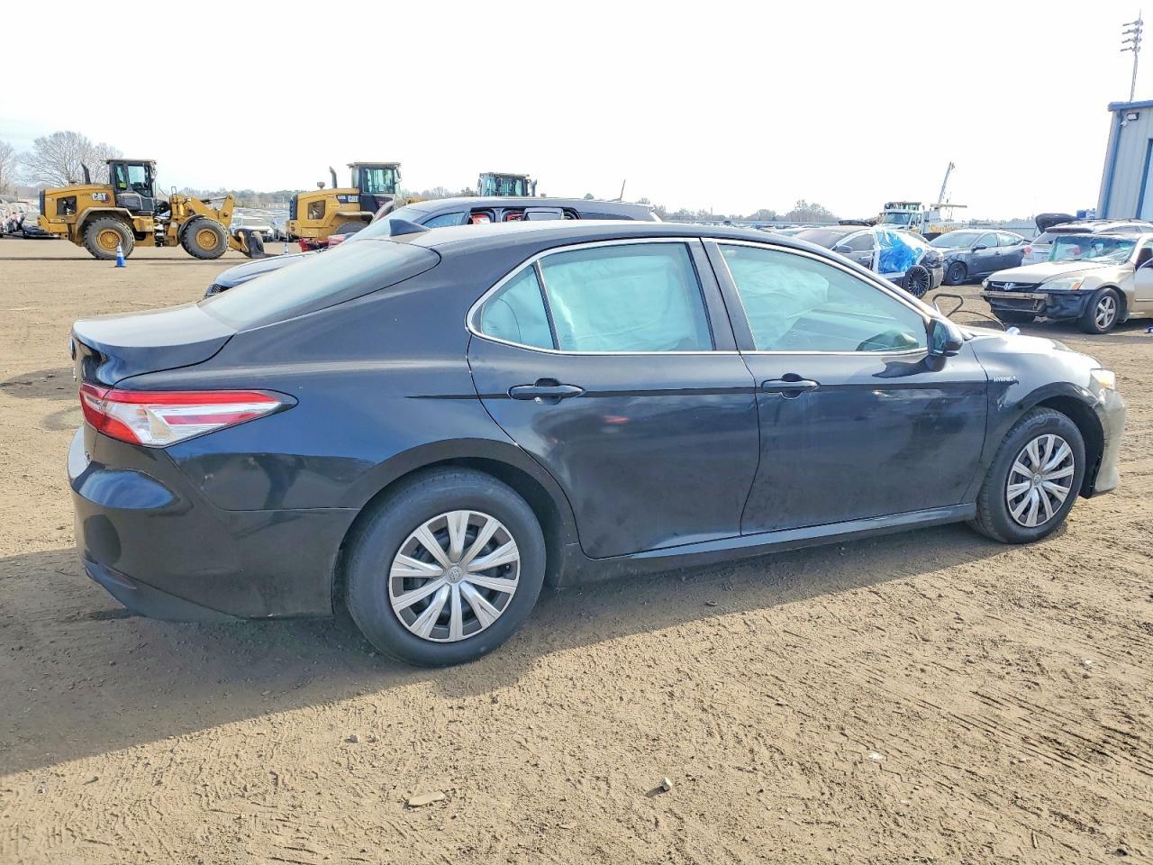 2019 Toyota Camry le