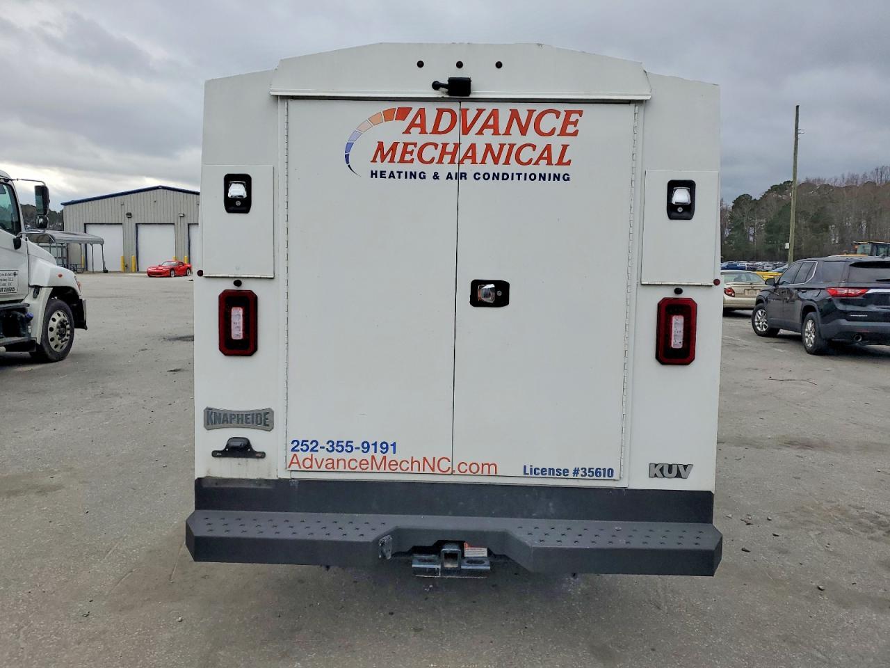 2019 Ford Transit Cutaway T-350 138