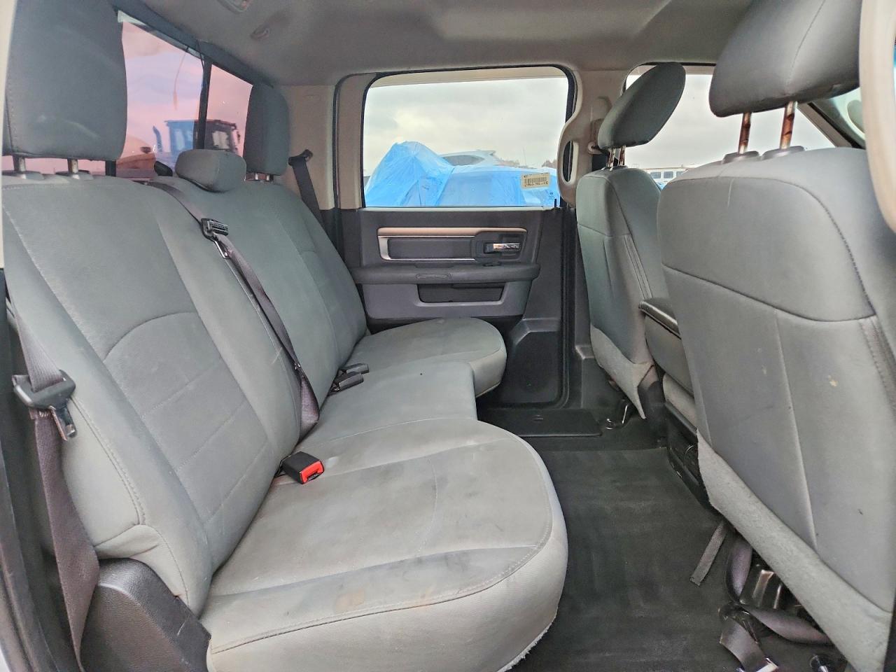 2015 Dodge RAM 1500 SLT