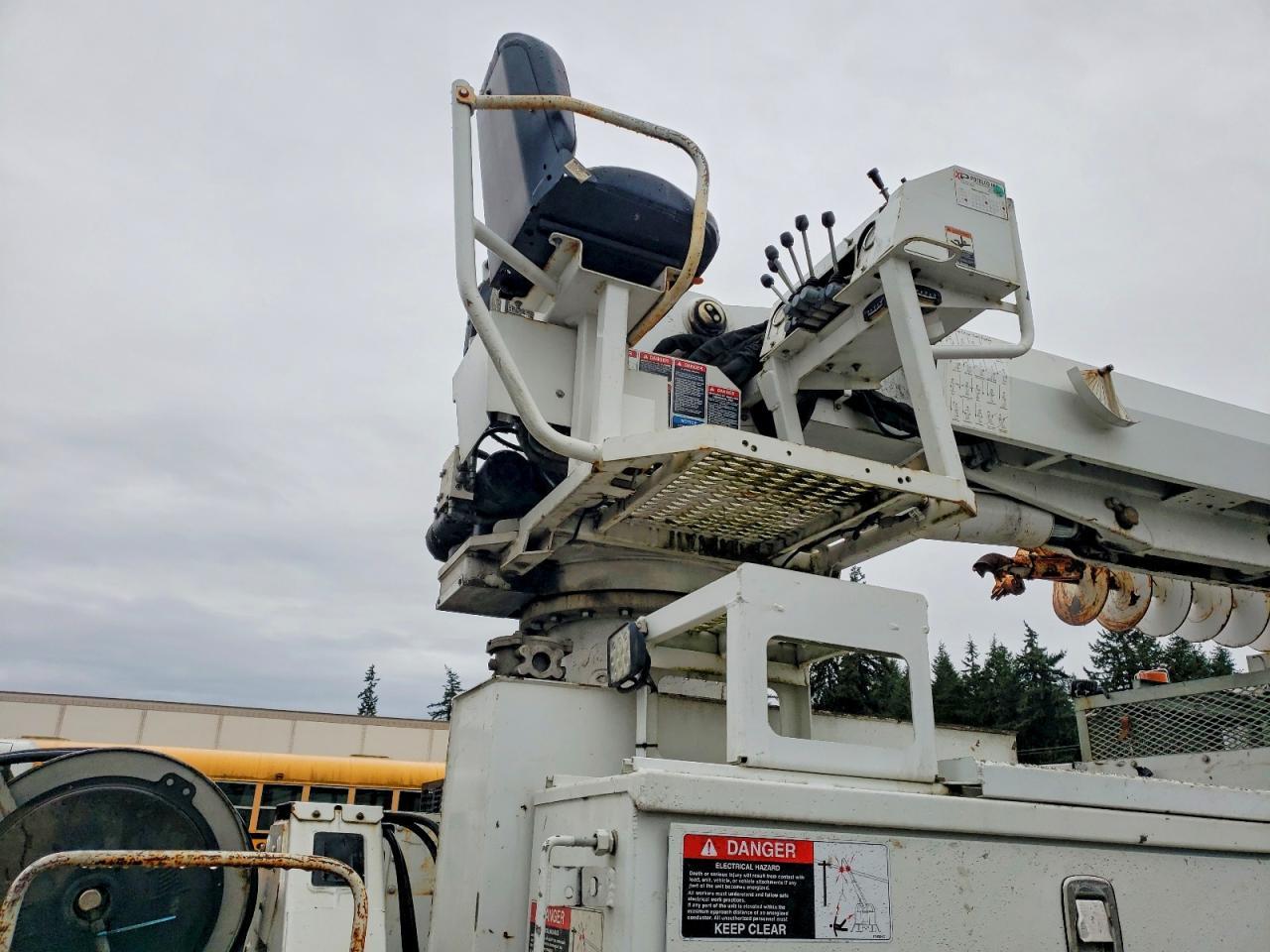 2016 Freigliner 2016 Freightliner Business Class M2 Digger Derrick