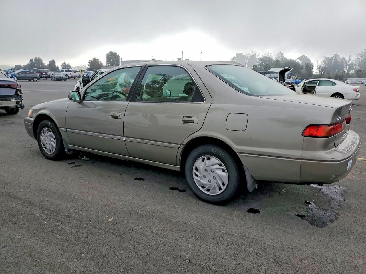 1997 Toyota Camry le