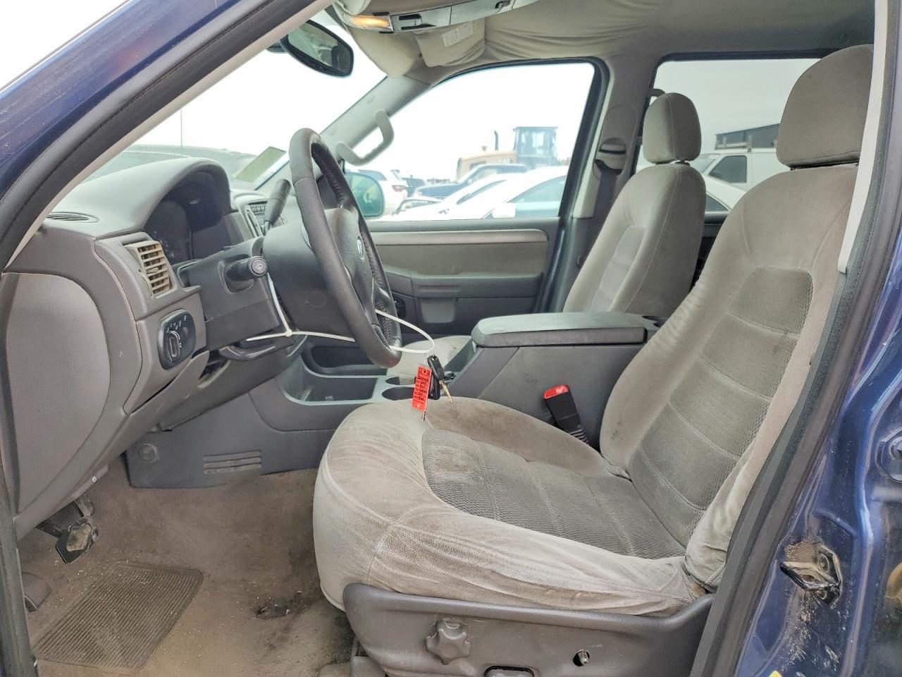 2004 Ford Explorer xlt