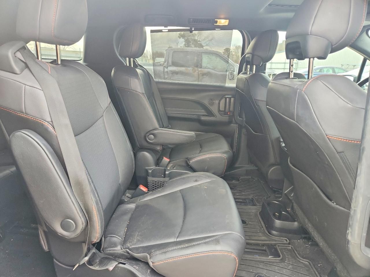 2023 Toyota Sienna xse