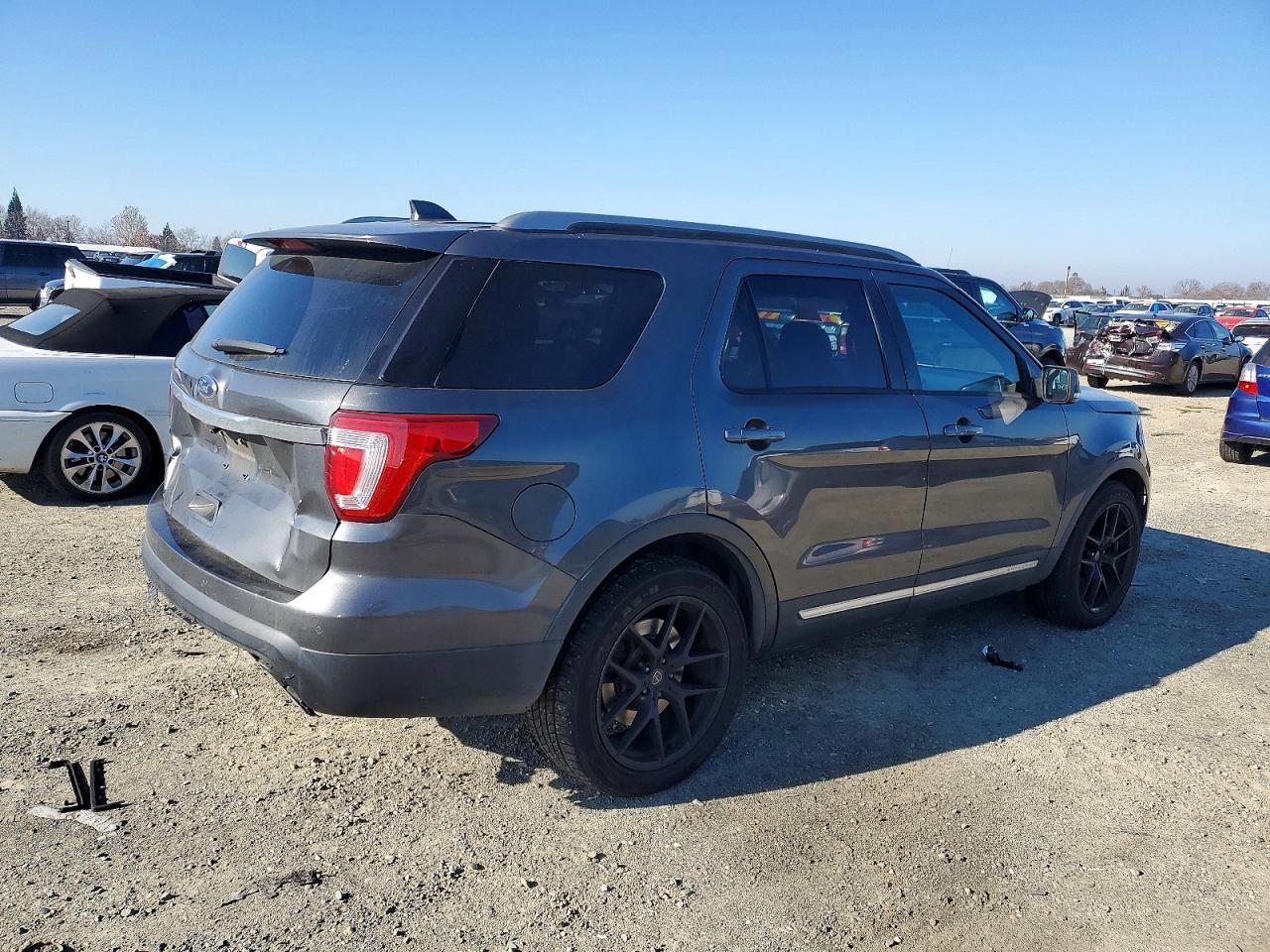 2017 Ford Explorer xlt