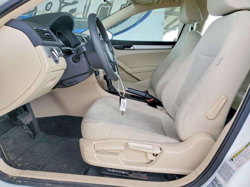 2017 Volkswagen Passat s
