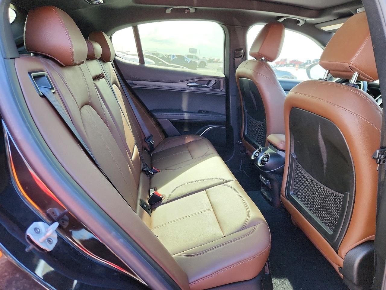 2022 Alfa Romeo Stelvio ti