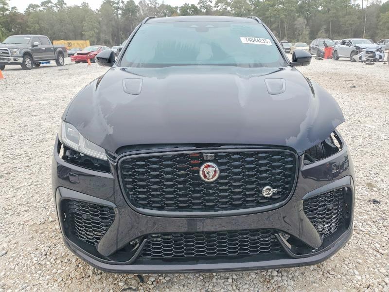2023 Jaguar F-pace svr