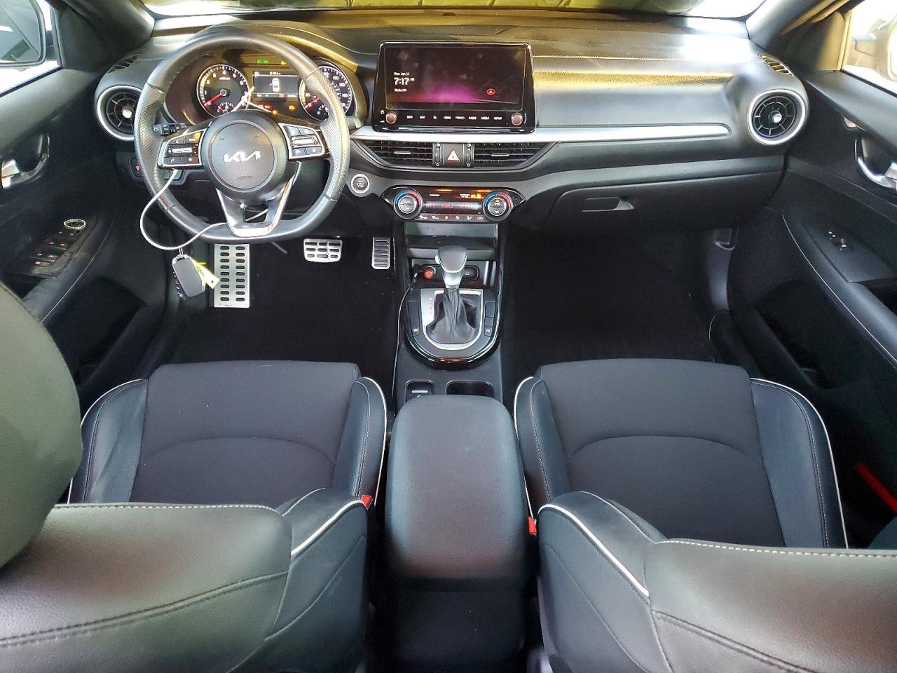 2024 KIA Forte gt Line