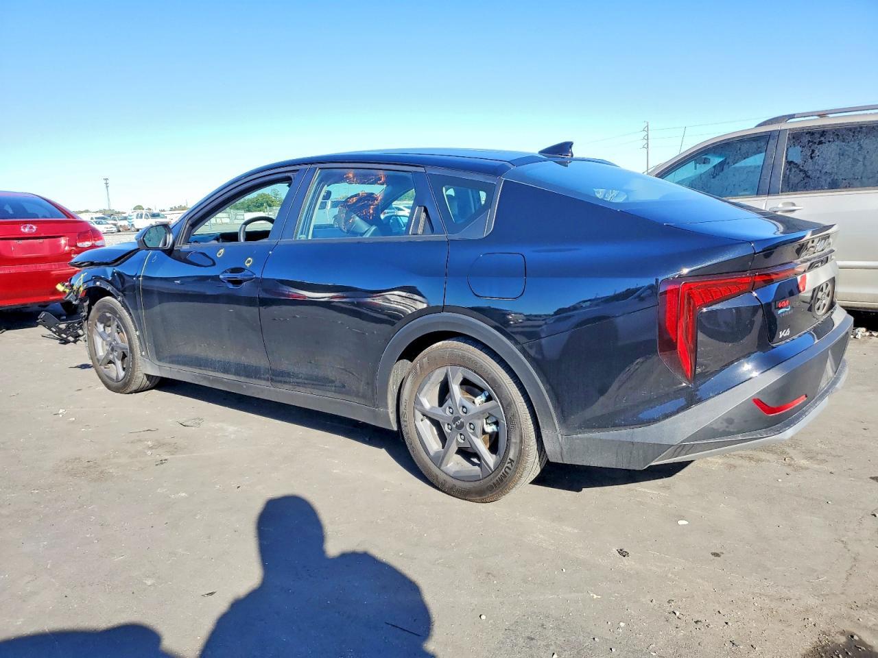 2025 KIA K4 lx