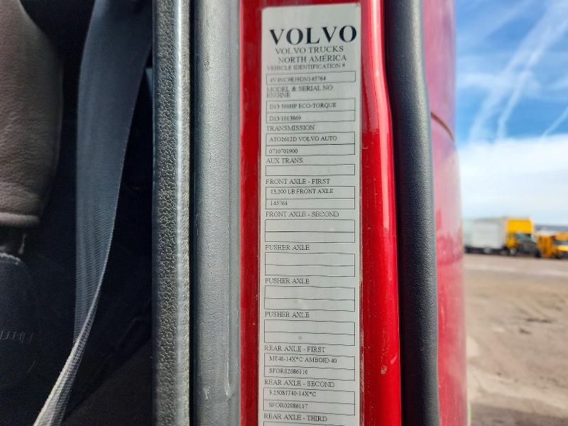 2013 Volvo Vnl Semi Truck