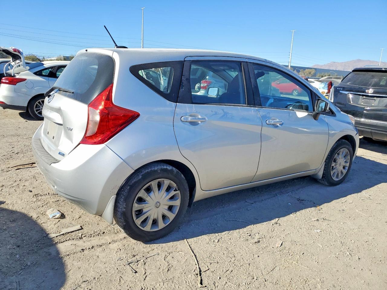2015 Niss Versa Note s