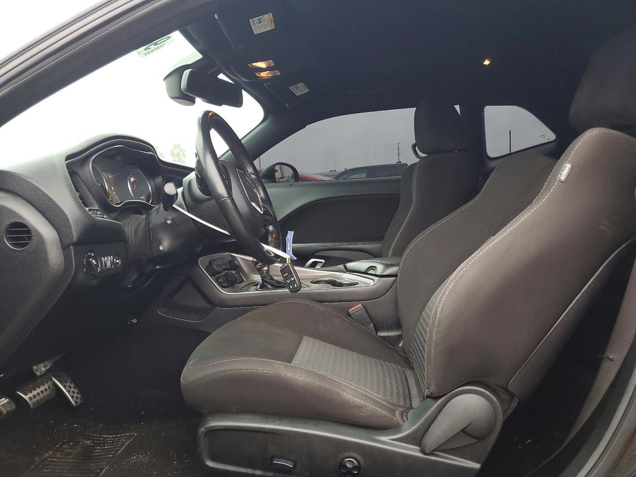 2020 Dodge Challenger r