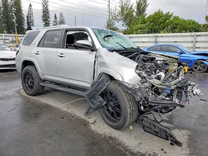 2016 Toyota 4runner SR5
