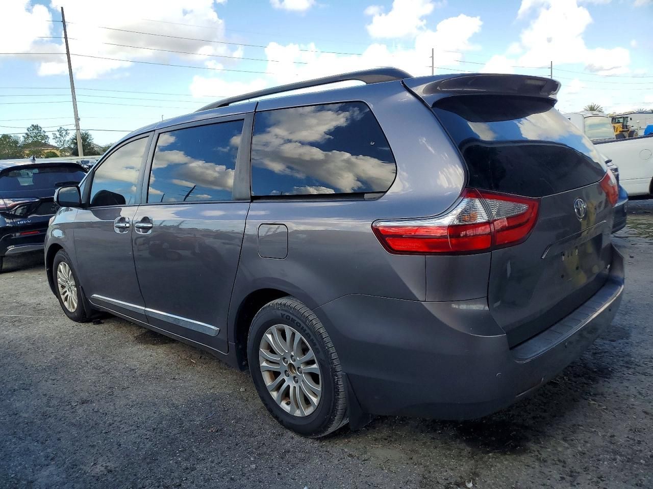 2015 Toyota Sienna xle