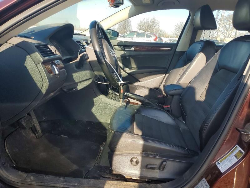 2012 Volkswagen Passat sel