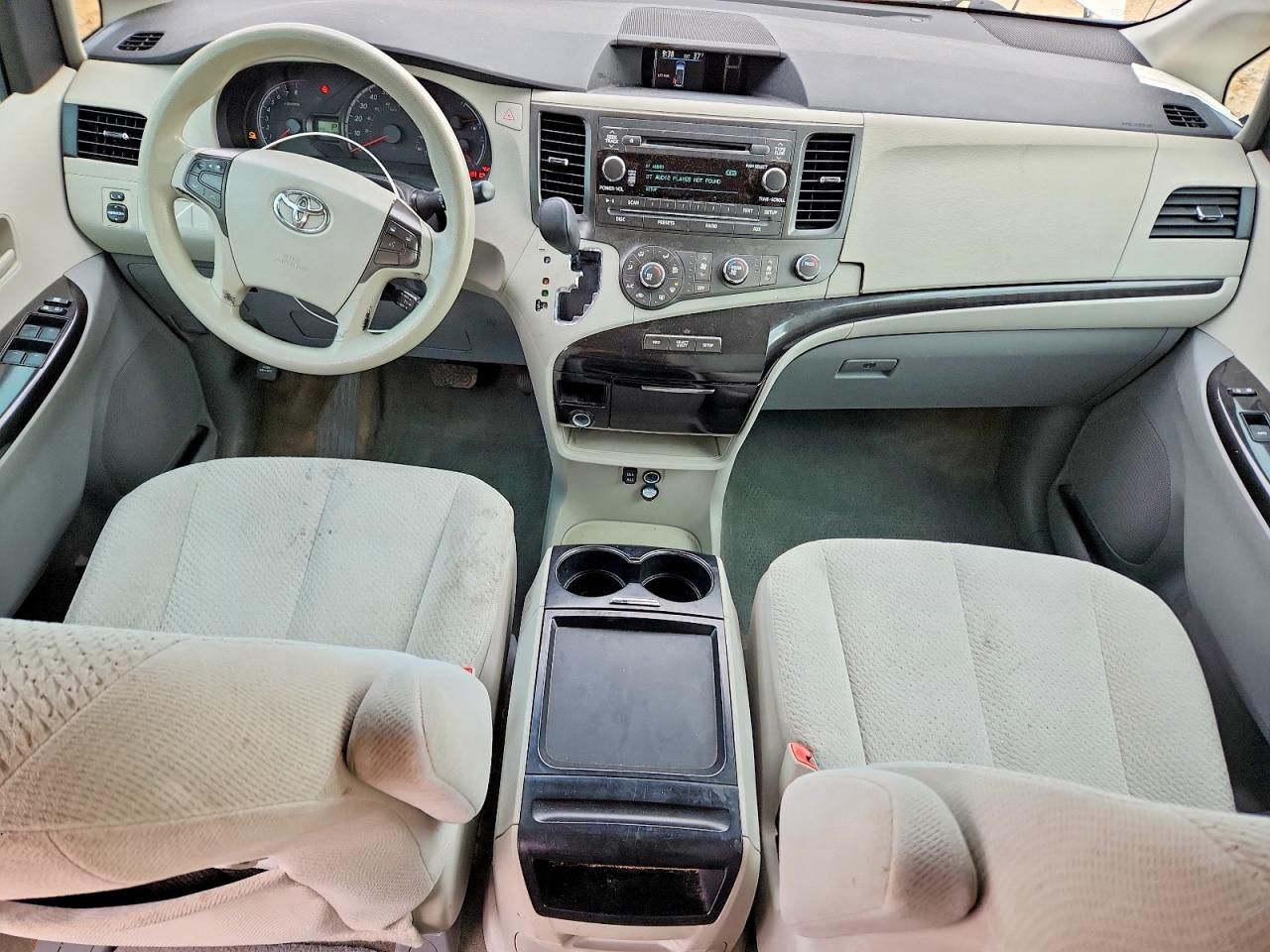 2011 Toyota Sienna le