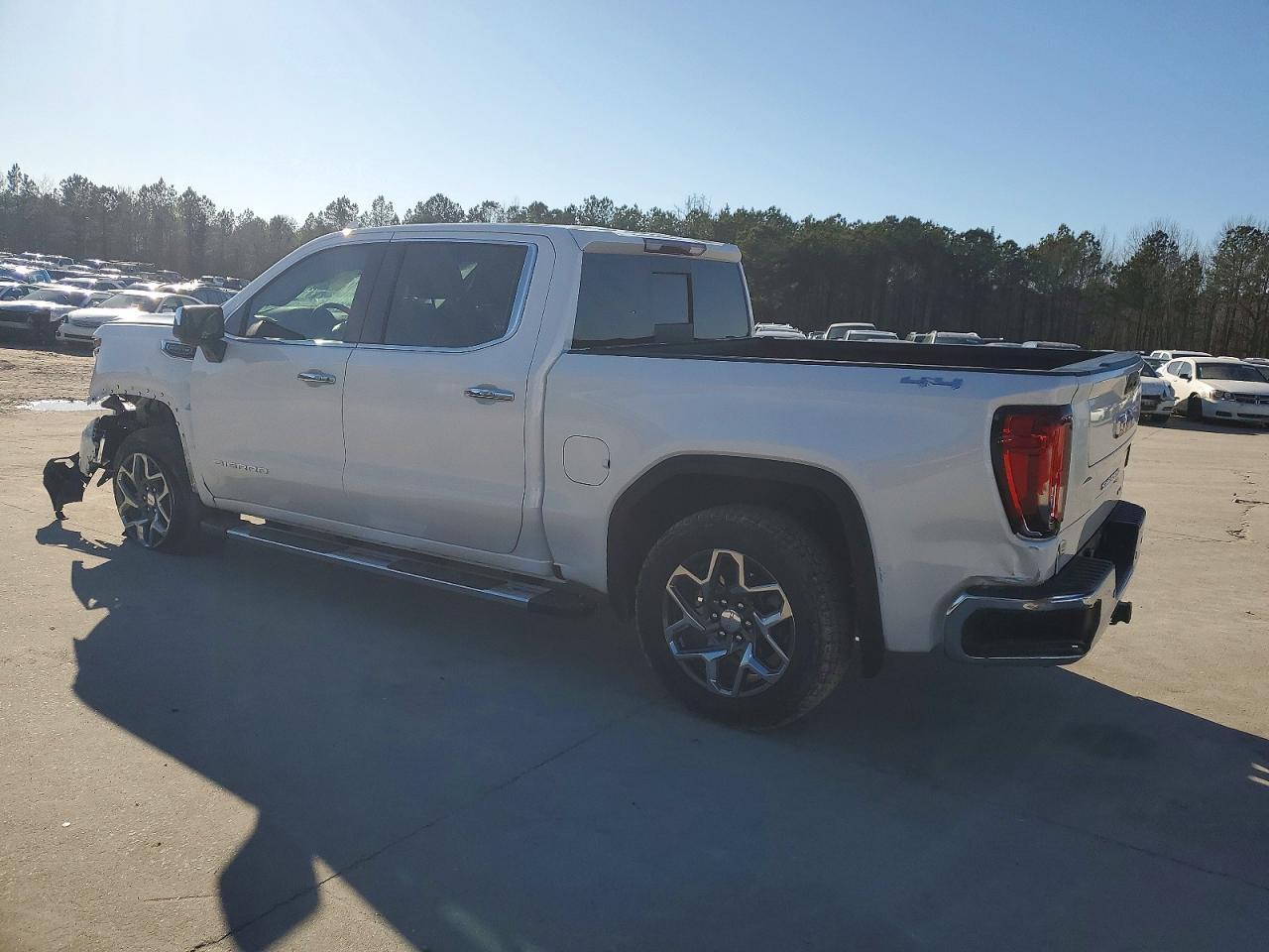 2024 GMC Sierra K1500 slt