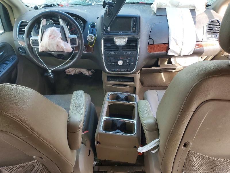 2015 Chrysler Town & Country Touring