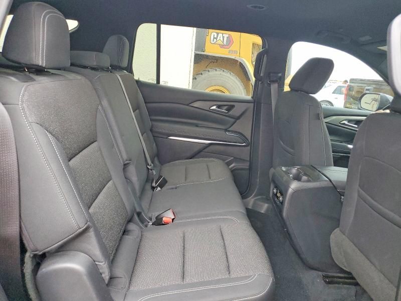 2024 Chevrolet Traverse ls