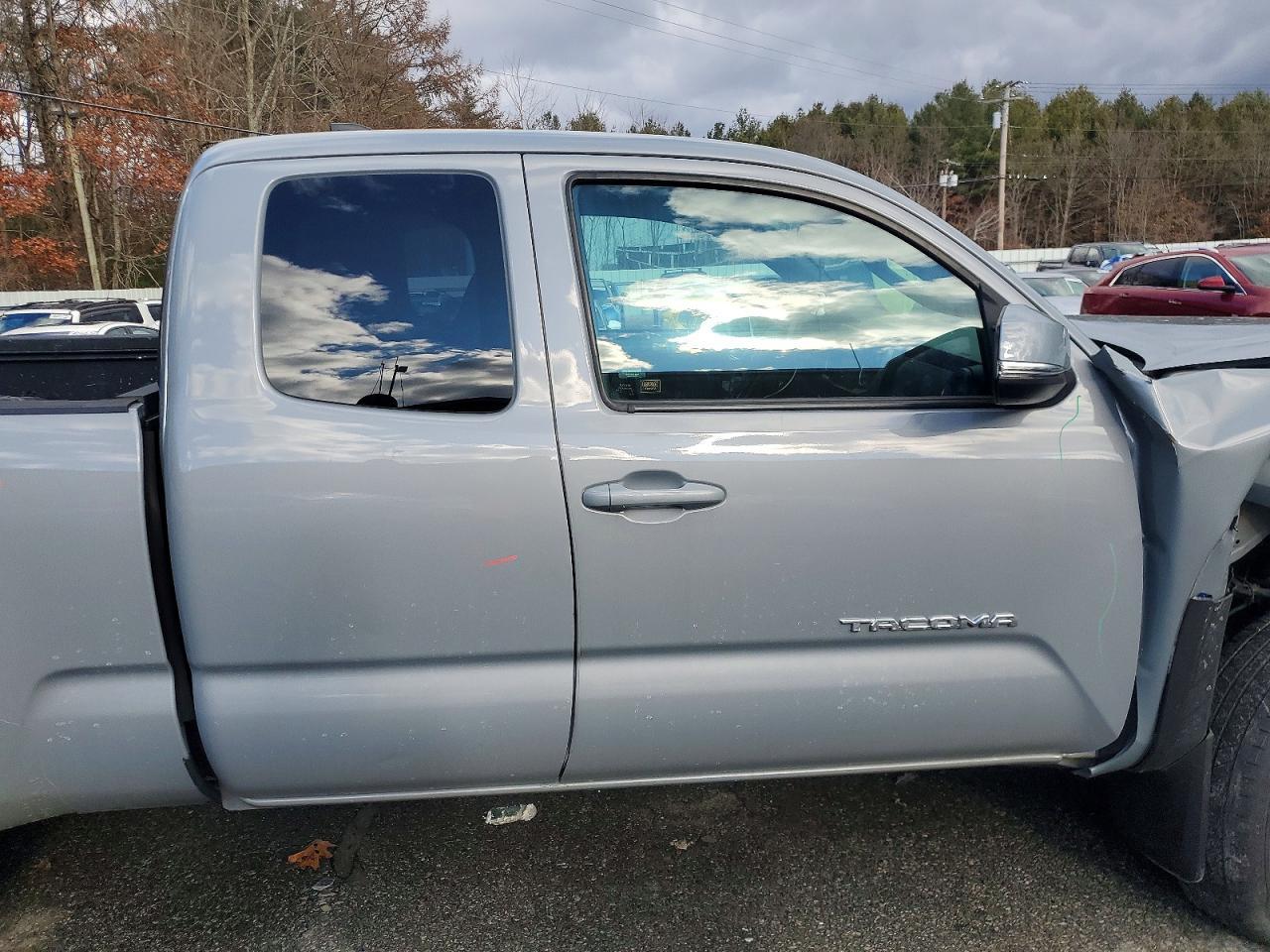 2019 Toyota Tacoma Access cab