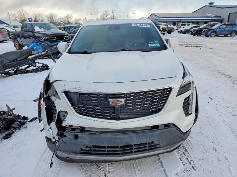 2022 Cadillac XT4 Premium Luxury