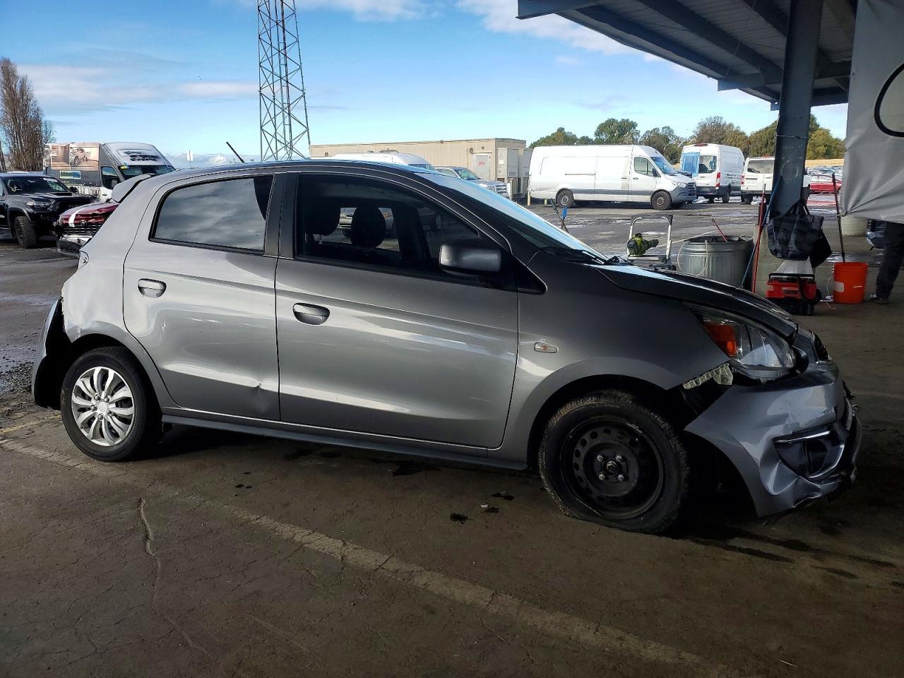 2017 Mitsubishi Mirage es