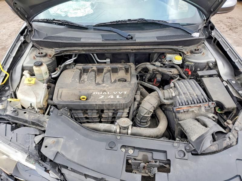 2013 Chrysler 200 Touring