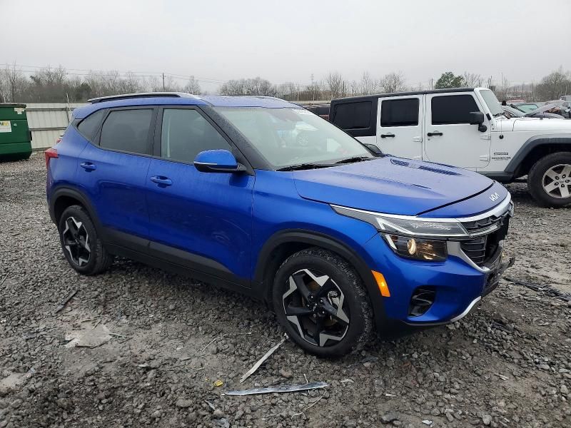 2025 KIA Seltos s