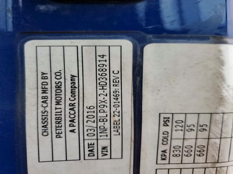 2017 Peterbilt Tractor 579-Semi Truck