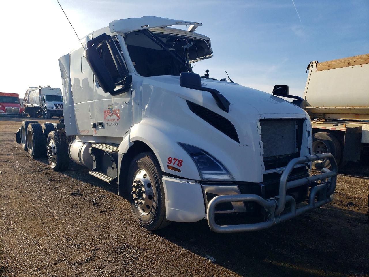 2023 Volvo VNL Semi Truck