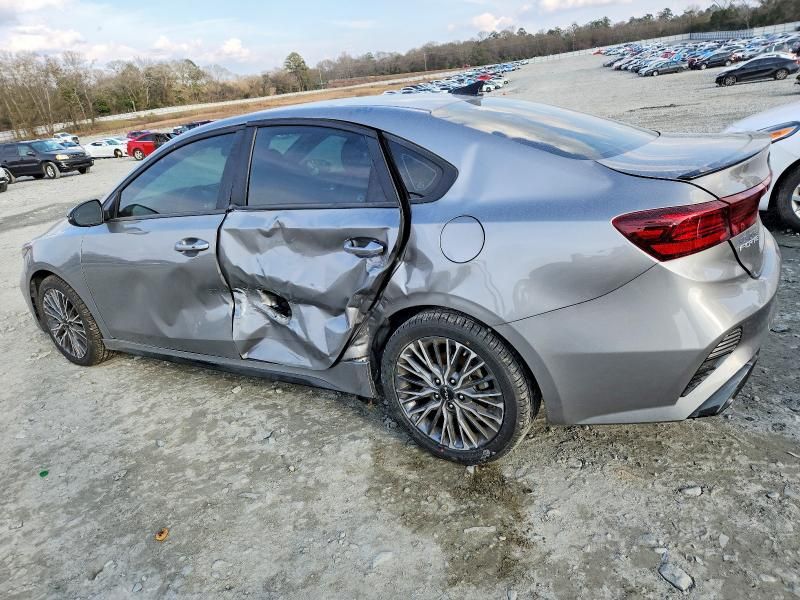 2022 KIA Forte gt Line