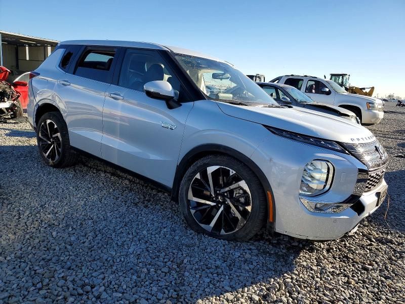2025 Mitsubishi Outlander se