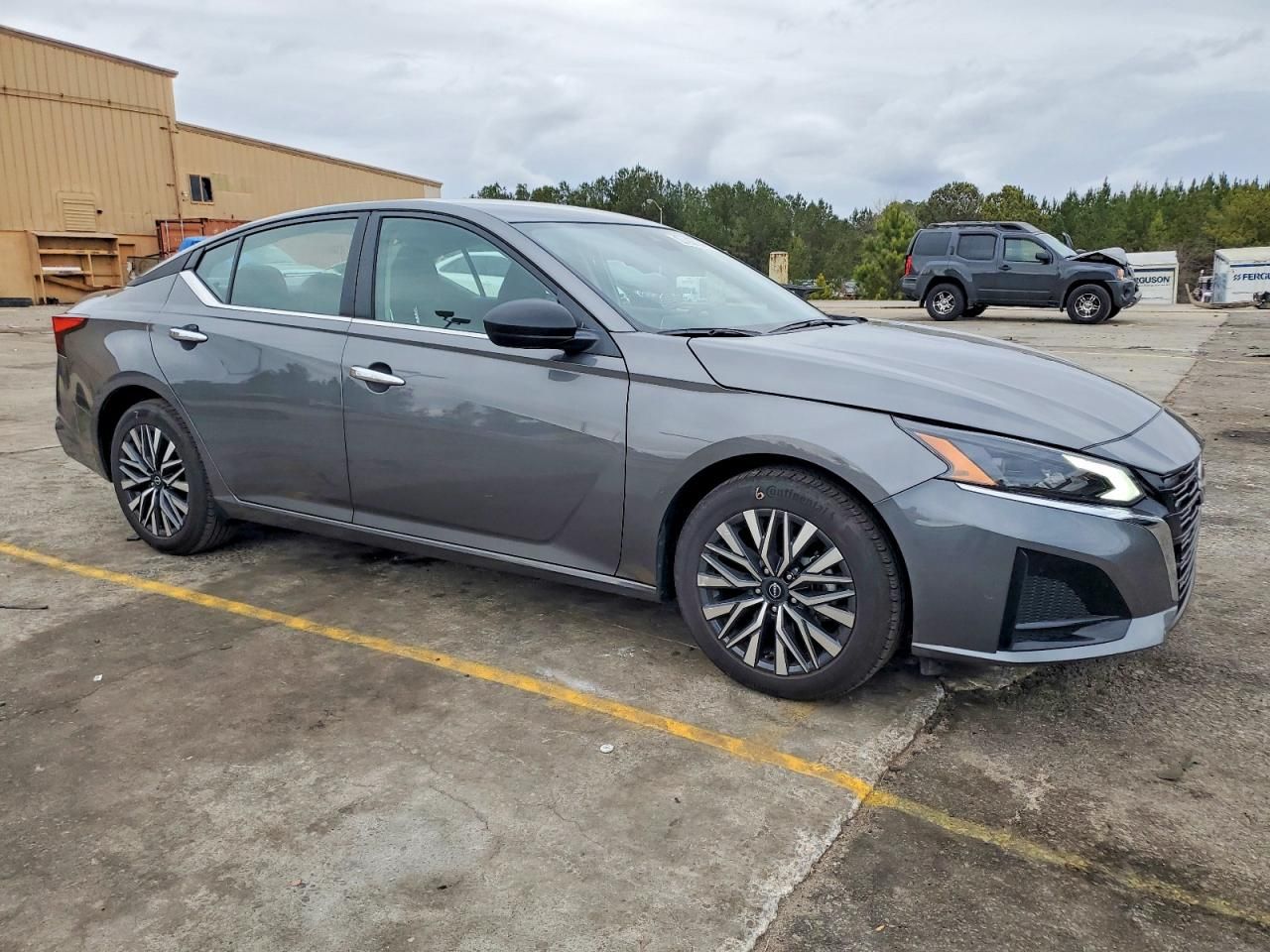 2025 Nissan Altima sv