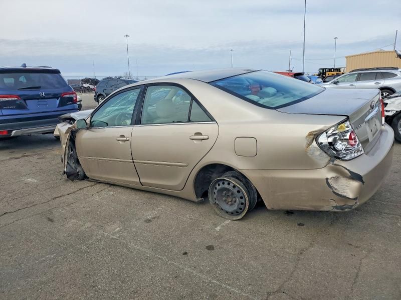 2005 Toyota Camry le