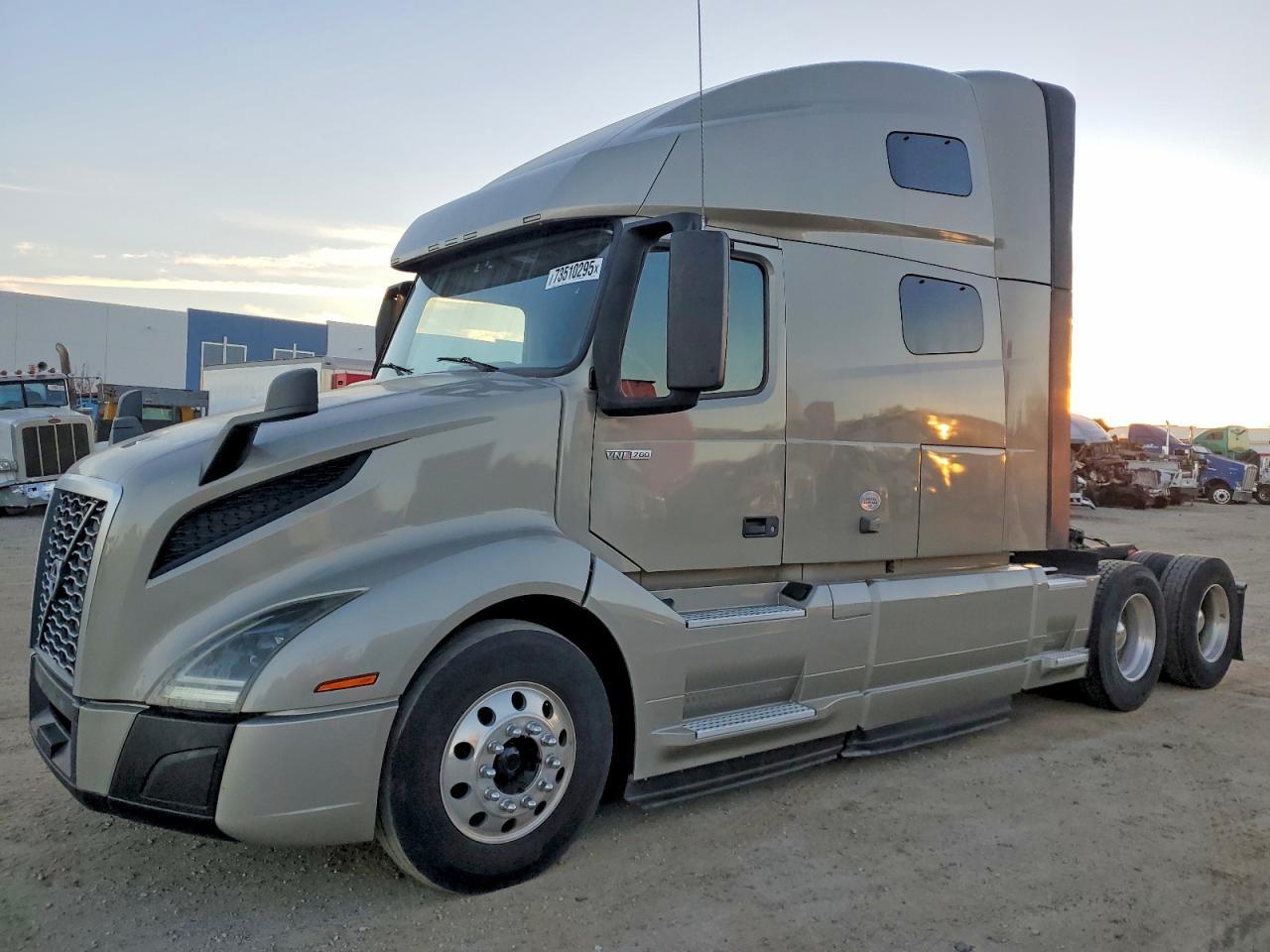 2019 Volvo VN VNL-Semi Truck