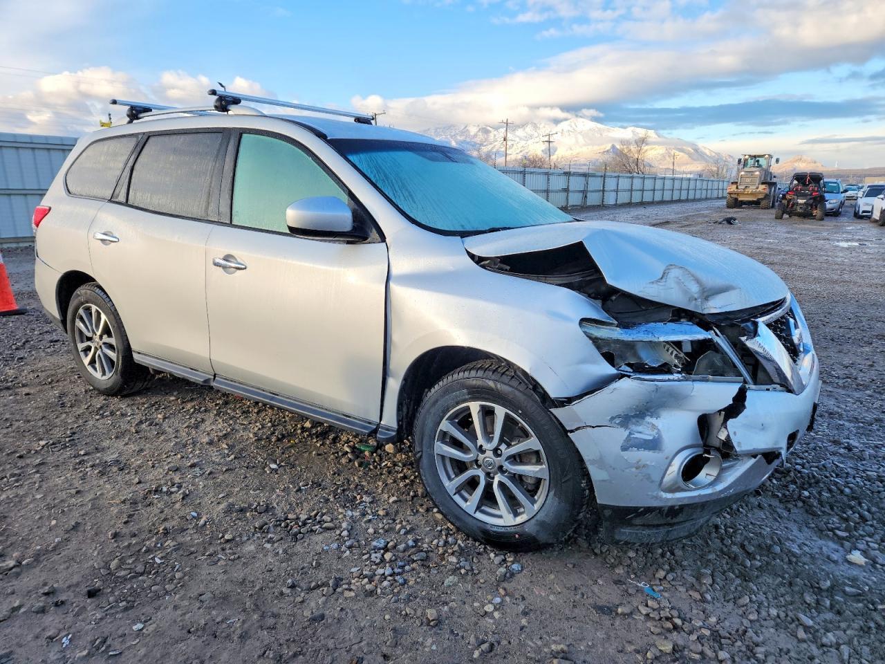 2016 Nissan Pathfinder s