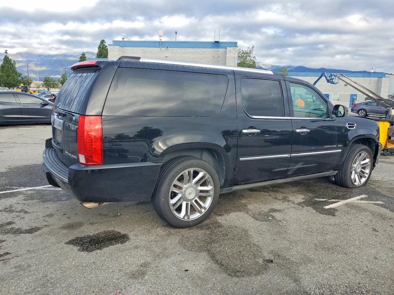 2011 Cadillac Escalade esv Platinum