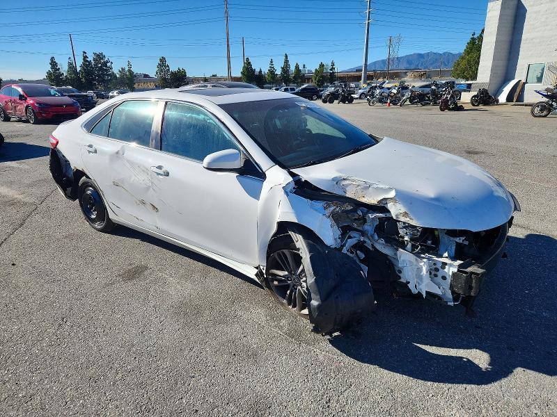 2015 Toyota Camry le