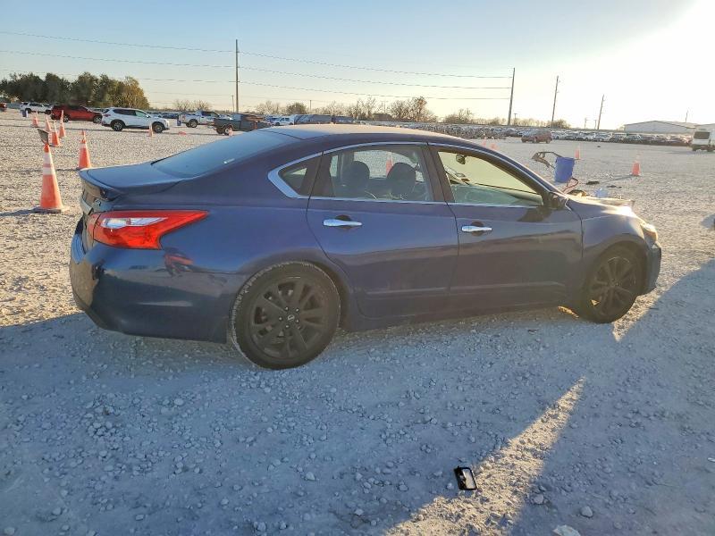 2016 Niss Altima 2.5