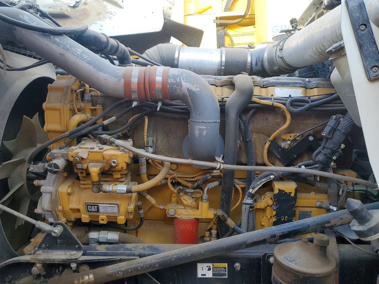 2001 Kenworth W900 Truck Cab AND Chassis