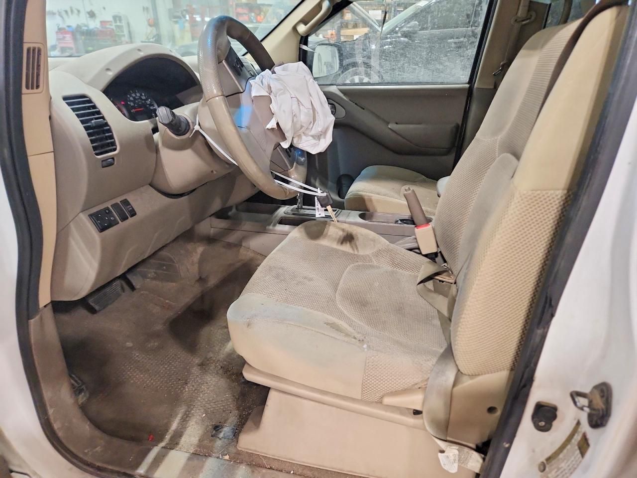 2012 Nissan Frontier s