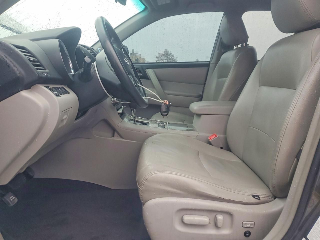 2012 Toyota Highlander Base