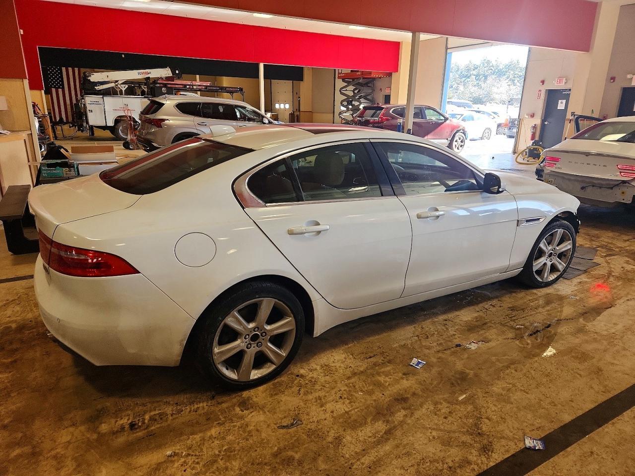 2018 Jaguar Xe Prestige