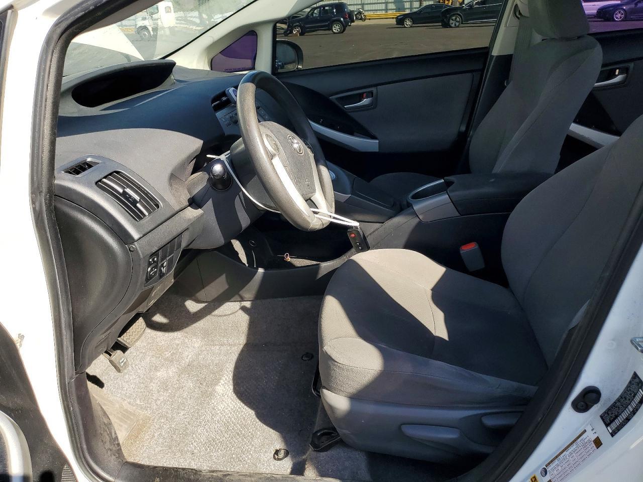 2014 Toyota Prius two