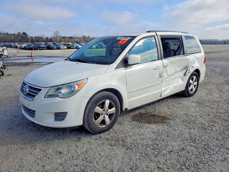 2011 Volkswagen Routan se