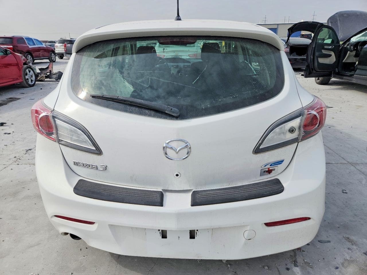 2013 Mazda 3 I