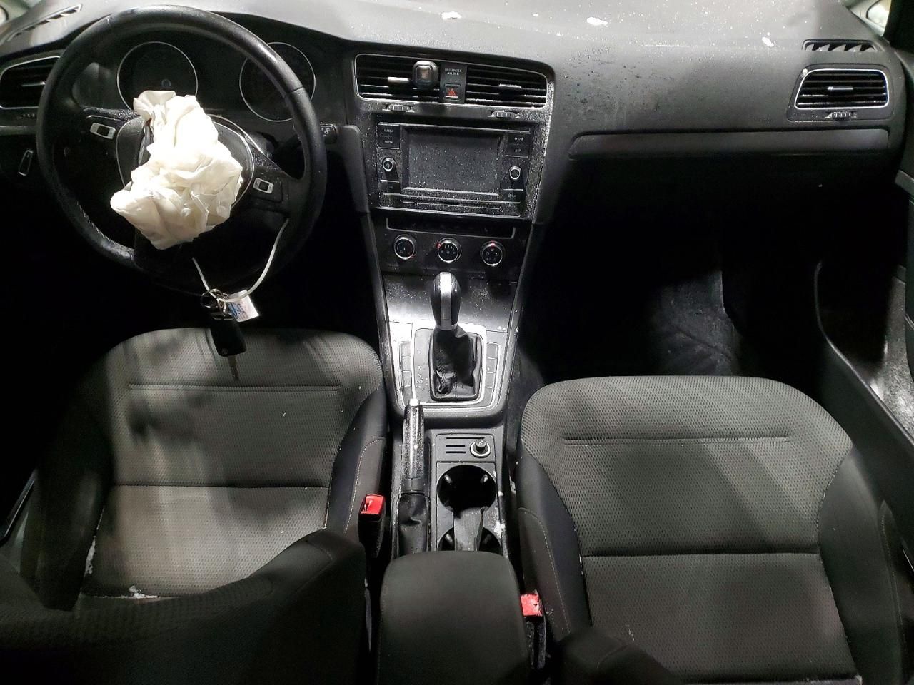 2018 Volkswagen Golf s