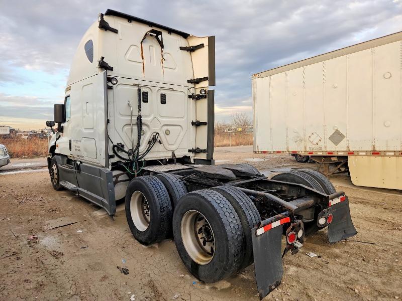 2014 Freightliner Cascadia Semi Truck
