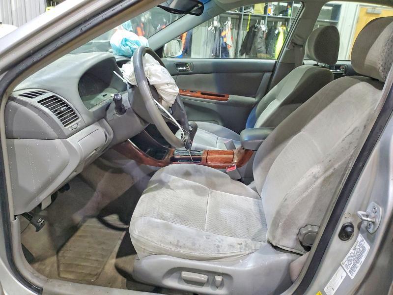 2002 Toyota Camry le